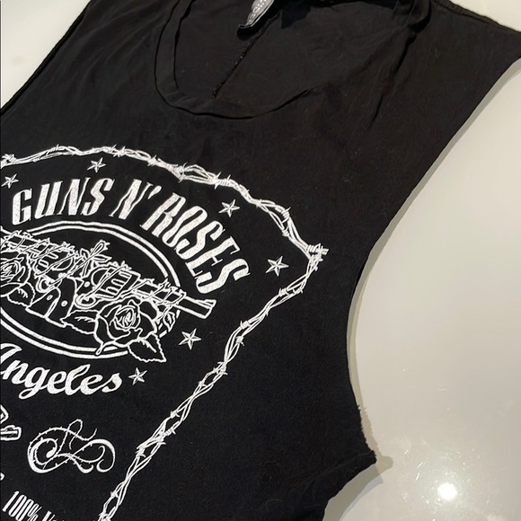 *NEW* Sleeveless Men's Shirt - Picture 4 of 8